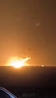 מתקפה אווירית שנייה: קודם חומס, ואז אידליב נודע כי ג'יהאדיסטים זרים בתוך HTS כוונו בתקיפה בחומס. בתקיפה באי…