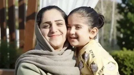 حوادث: 🔻بازم قتل جنجالی اینبار تو قائمشهر؛ یک مرد، همسر و بچه کوچکش را به قتل رساند.🔹این آقا وقتی که همسر و دخترش خواب بودن جفت