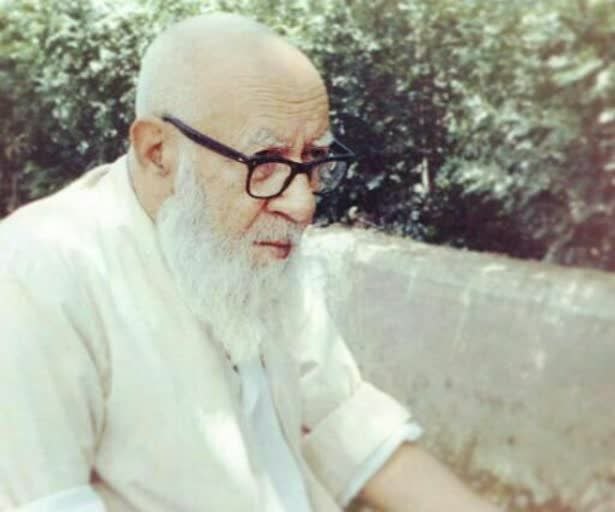 نکتههای ناب مهدوی: ✍ آیت الله بهاءالدینی(ره) :💎هیچ چیز به اندازه عمل انسان در ساختن دیگران موثر نیست. رفتار و حرکات یک انسان وارسته ، خود ت