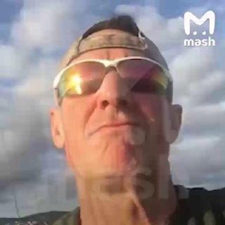 Американец, который почти год плыл через весь Атлантический океан к жительнице из Казани, оказался сталкером. Он влюбился в неё в соцсетях, решил жениться и купил яхту, чтобы встретиться с россиянкой, хотя они даже не общались.Mash связался с 30-летней бло