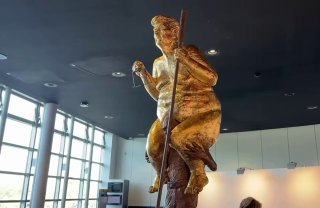 🇪🇺🇺🇸 A nude statue of Trump named 'Orange Plague' was unveiled in the European Parliament building in Strasbourg. - The Independent