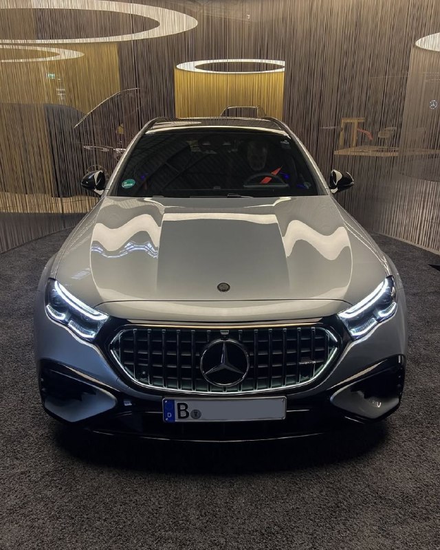 2025 E53 AMG 4MATIC+ Estate 3
