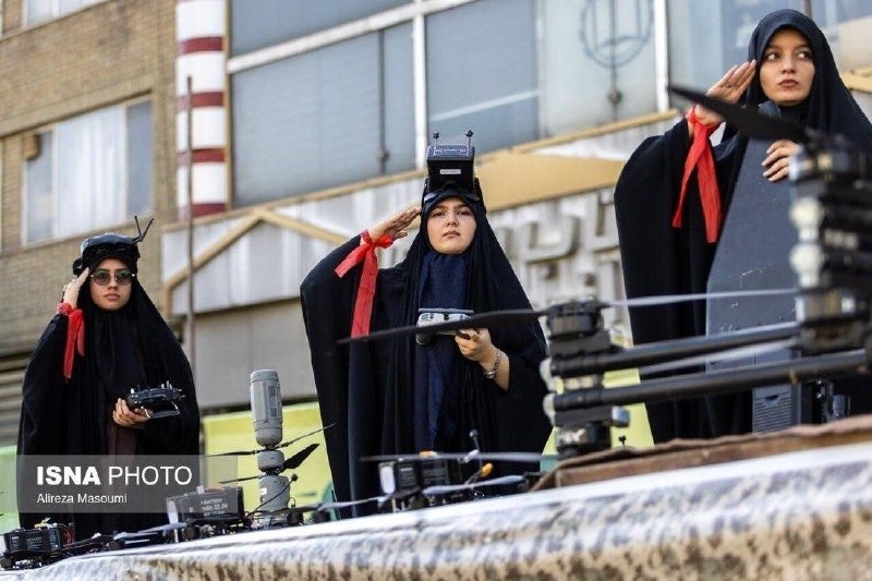 📸 Iranian women operate FPV drones.