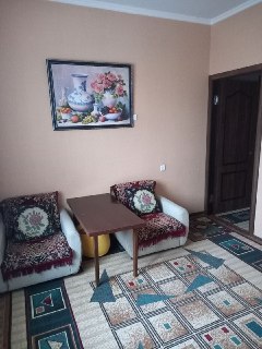 3 xonali kvartira sotiladi