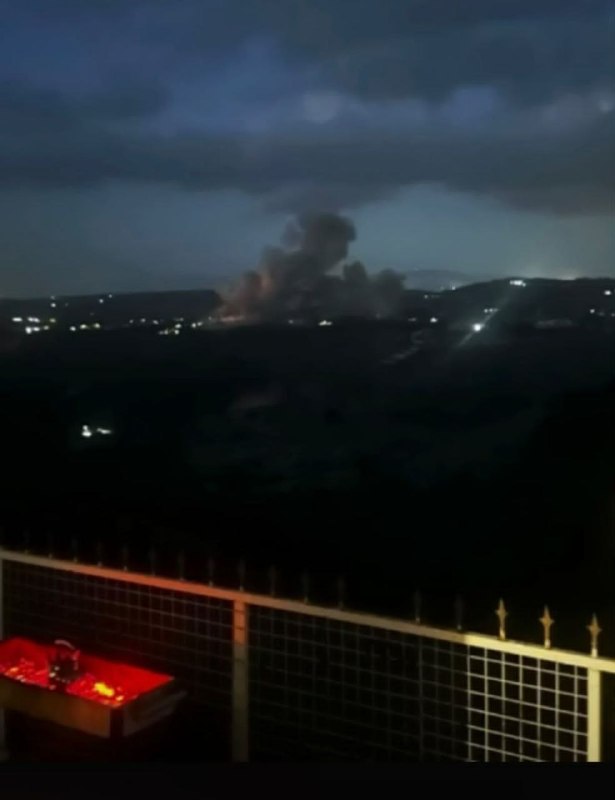 צבא הכיבוש מבצע מבצע הפצצה בעיירה בני חייאן, דרומית ללבנון.