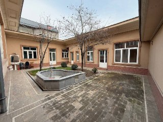 Kokcha Shofoyiz mahalla 3.5 sotix 6 xona remont orta holatda