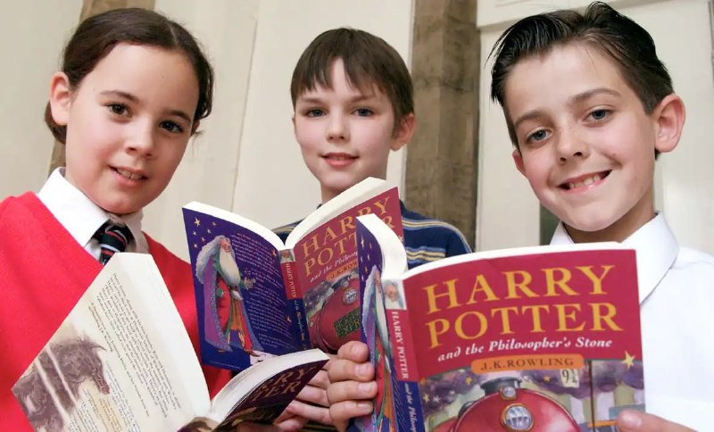 هری پاتر | Wizarding Center: نیکلاس هولت بازیگر نقش گیلدوری لاکهارت شد رسماً اعلام شد که نیکلاس هولت، بازیگر ۳۶ سالۀ انگلیسی، نقش گیلدروی لاکهارت را 