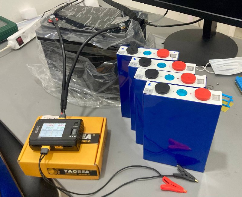 Продам lifepo4 аккамулятор 12V 105Ah