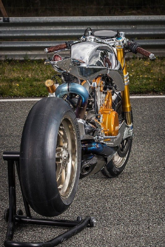 Ducati 1199 Panigale by Ortolani 2