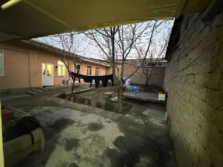 Продается участок ОЧЕНЬ СРОЧНО ориентир Самарканд дорвоза