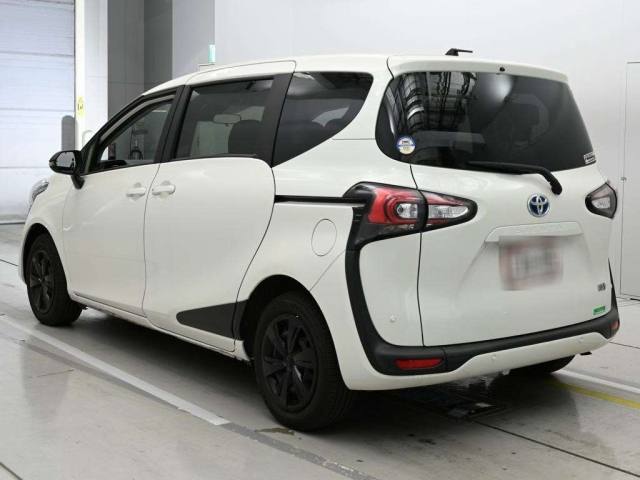 Toyota Sienta 2022 фото 4