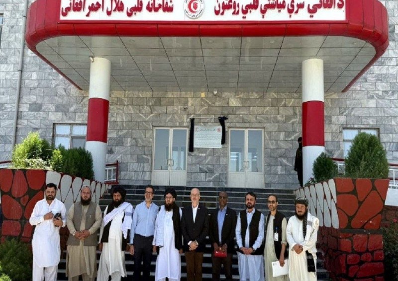 خبرگزاری صدای افغان (آوا): 🛑 حمایت از درمان کودکان مبتلا به سوراخ قلب در کشور ادامه مییابد🔸شیخ شهابالدین دلاور، رئیس عمومی جمعیت هلالاحمر افغانی