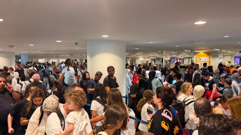 תנועת בוקר מחניקה בשדה התעופה של ביירות.. תורים ארוכים מול המחסומים