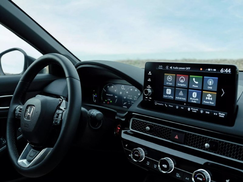 Гибридная Honda Civic обновилась для Европы 4