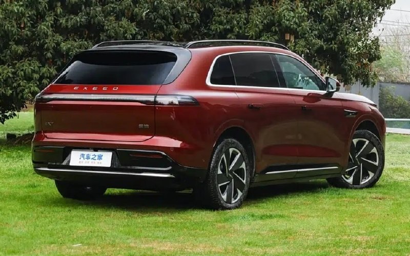Chery представила в Китае новый Exeed EX7 3