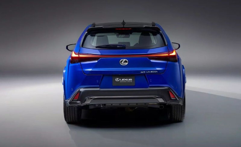 В Японии представили обновленный гибрид Lexus UX 2