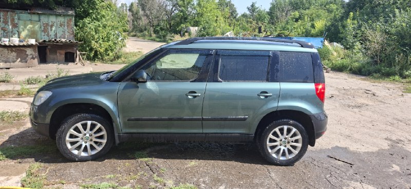 Попросили выложить !!! Продаётся škoda yeti 4×4 полный привод 2013года двигатель 1.8 бензин. В предмаксимальной компликтации климат-контроль и. Т. П. Авто в идеальном состоянии, не бита, не крашена, не подкрашено 1000 %. Пробег 127 000 км не отмотано не скручено. Первый хозяин с момента покупки. Официал преобреталась здесь в донецке.2 комплекта резины. Запаска не разу не ставилась. Цена 1 250 000.телефон +79494325887.связь с утра когда на работе плохая, после 15.00 хорошая.
📞 🇷🇺 Звоните: +79494325887 - фотография - 4