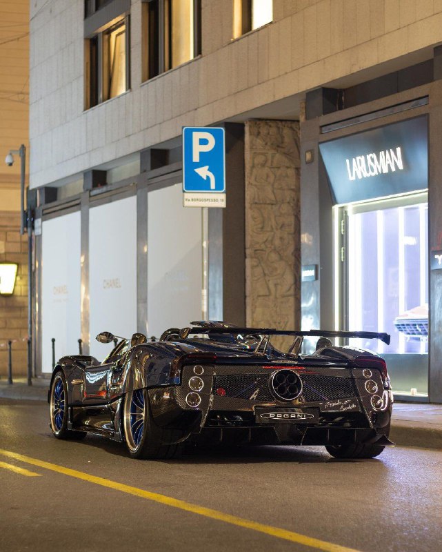 Pagani Zonda HP Barchetta 4