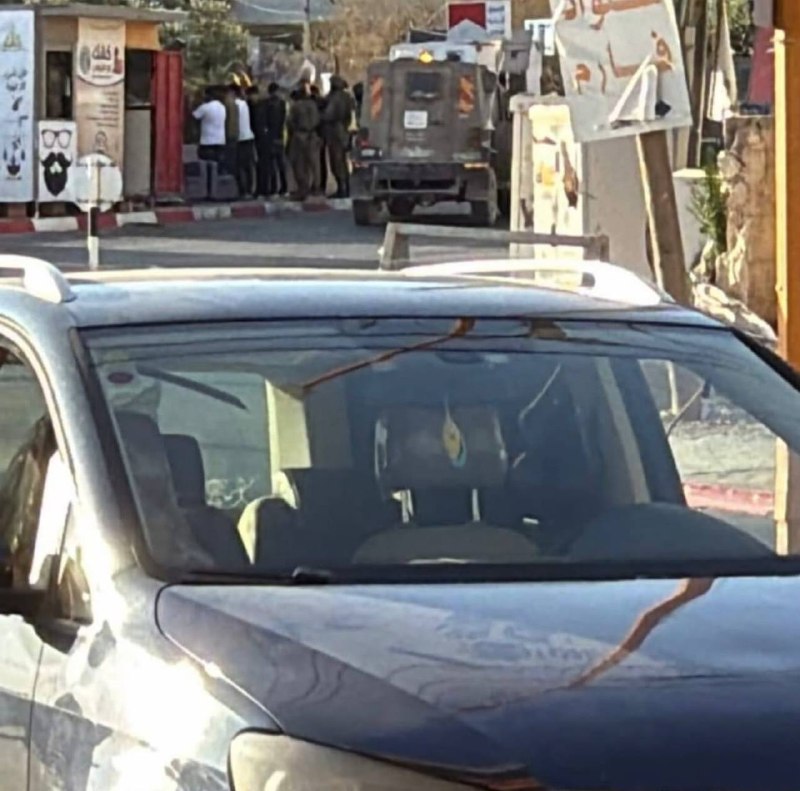 الاحتلال يحتجز شباناً وينكّل بهم في سلواد