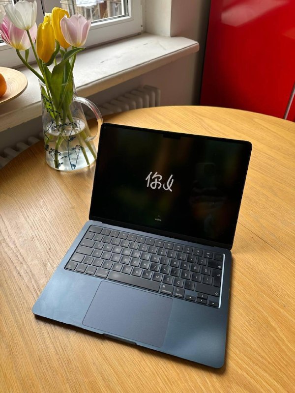 MacBook Air M2 (2023) 13.6» — 16GB RAM / 1TB SSD — фото 1