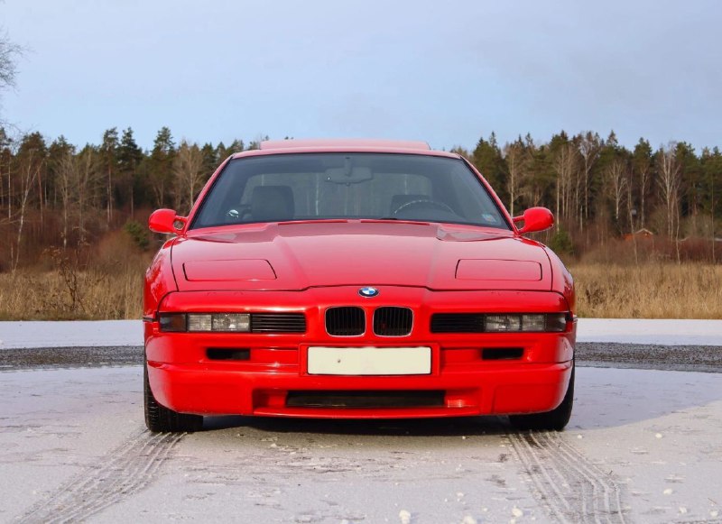 Редкая BMW 850CSi