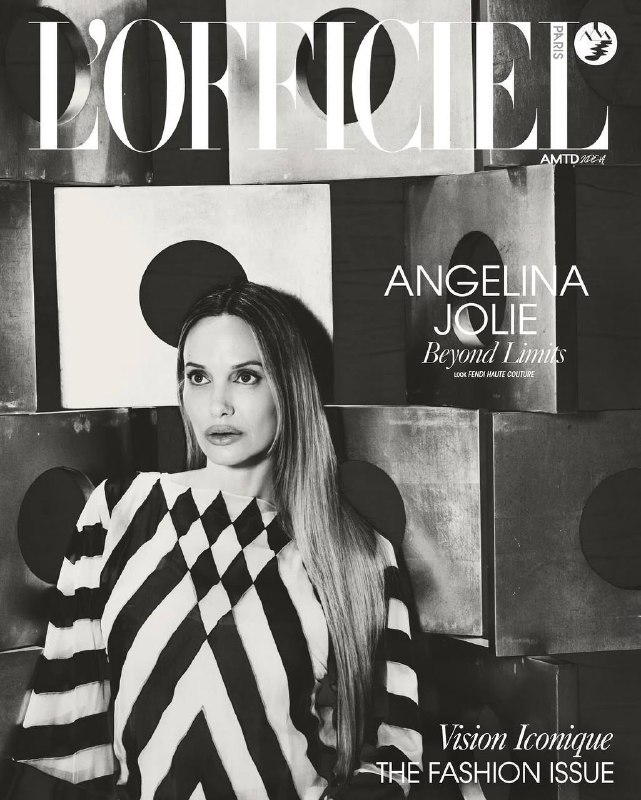 Анджелина Джоли стала главной героиней сентябрьского номера L’Officiel — причем