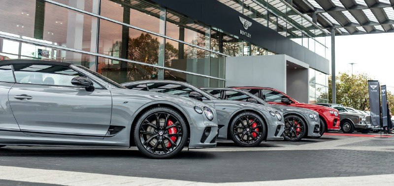 Продажи новых люксовых автомобилей в России выросли на 23%