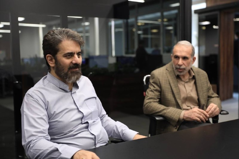 من و تهران: 🔷بازدید شهردار منطقه ۳ و معاون رسانه مرکز ارتباطات و امور بین الملل شهرداری تهران از خبرگزاری صدا و سیما 🔻حمید جوانی شهر