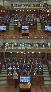 ב-17 באוגוסט, נציג האופוזיציה השליך ביצה על אלבין קורטי, ראש הממשלה הזמני של המדינה, בפרלמנט של קוסובו.