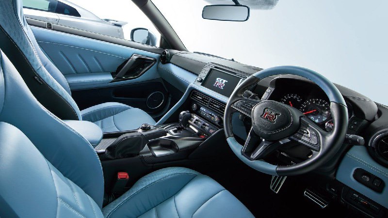 Nissan GT-R получил последнее обновление 3