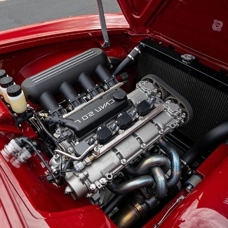 1964 Volvo P1800 restomod 10
