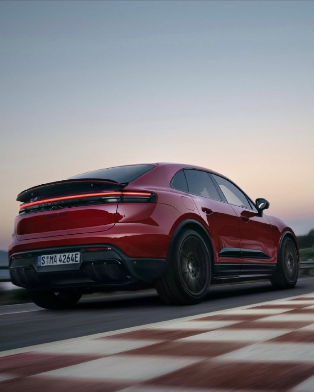 Porsche Macan GTS 2