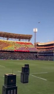 🇿🇦 Two Airlink Embraer 190's just flew dangerously low over DHL Stadium in Cape Town, #SouthAfrica.