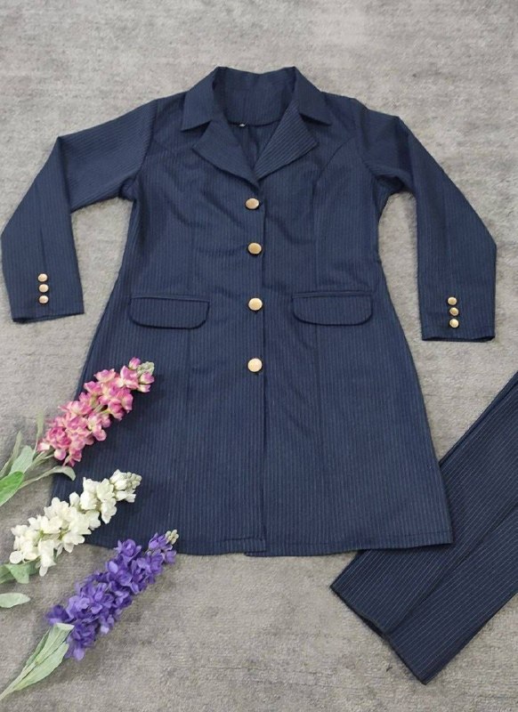همکاری مانتو(الی): 🆔 شناسه : 22174 👚 نام : ست اداری الاله 👗 جنس : دیپلمات پرشیا پرومکس 🖌️ رنگ بندی : مشکی, سورمه, طوسی 👨👩👦 سایز ها : سایز