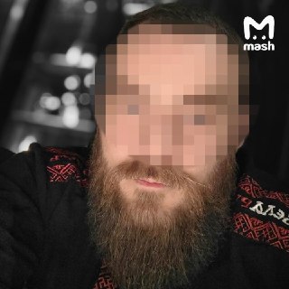 Стрельба у ресторана в Подмосковье случилась на стрелке — компании были знакомы между собой и заранее запланировали порешать вопросики.38-летний Александр из Курской области и 28-летний Владислав из Брянска — сотрудники ЧОП. Они договорились встретиться с 