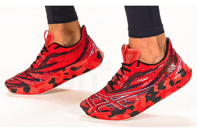 کتونی کریم غنچه: ⭕️ ASICS Noosa Tri 15🔘 Size : 42.5🔘 Cm : 27💵 : 11.900📞09143427130📞09381341766☎️044-42349151☑️سفارش اروپا و امریکا ☑️صددر