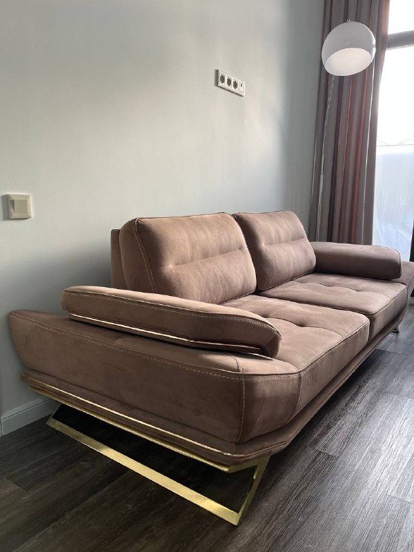 Продам новый двухместный диван и пару одинаковых кресел (комплект). Кресла вращаются, у дивана перем — фото 1