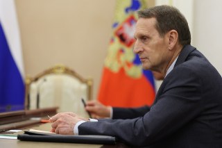 Нарышкин назвал встречу с директором ЦРУ «рабочим форматом». По его словам, «в этом нет ничего необычного»Глава Службы внешней разведки Сергей Нарышкин подтвердил, что встретился в Москве с директором ЦРУ Джоном Рэтклиффом. По его словам, стороны обсудили 