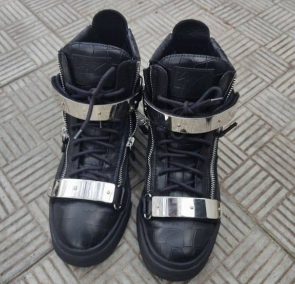 Продам Giuseppe Zanotti Crocodile итальянские Размер 42
