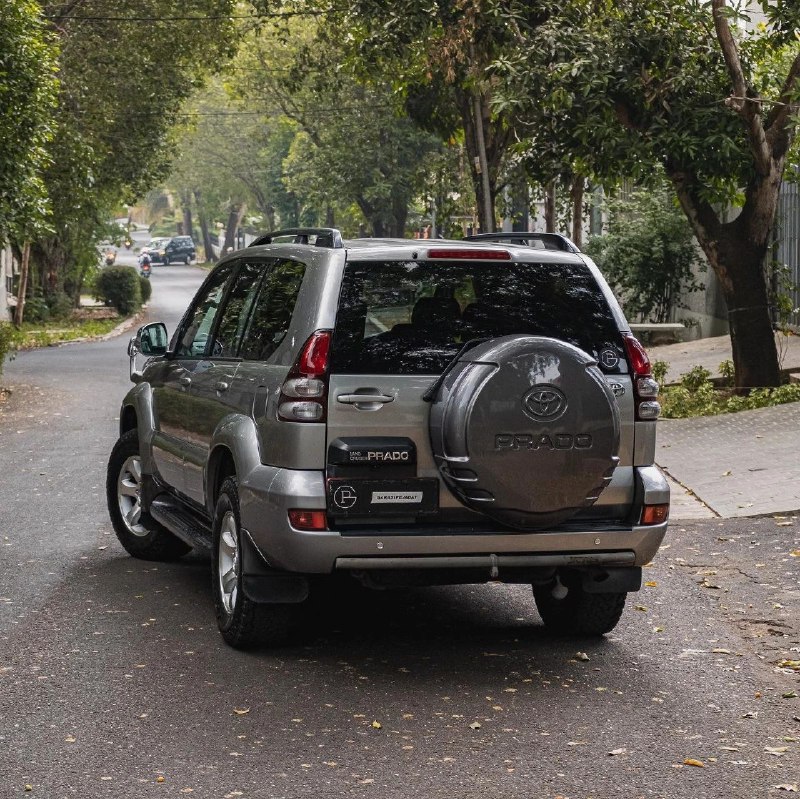 Нестареющая классика Toyota land cruiser prado 2