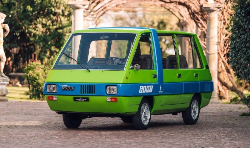 Всего шесть в мире: уникальный FIAT Bertone выставили на торги