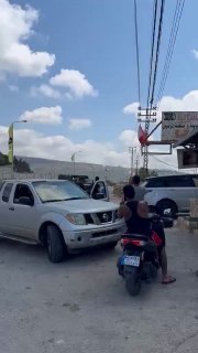 כוחות הכיבוש חודרים בסביבת מחסום צבא לבנון בעיירה מנסורי, דרומית ללבנון.