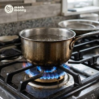 Российские семьи могут ежегодно рубить до 28к рублей со счёта за газ.Счётчик газа сэкономит 200–800 рублей в месяц (2,4–9,6к рублей в год), термостат на котёл — 500–1,5к рублей в месяц (6–18к рублей в год). Окупается за 1–2 года за счёт оплаты по факту.На 