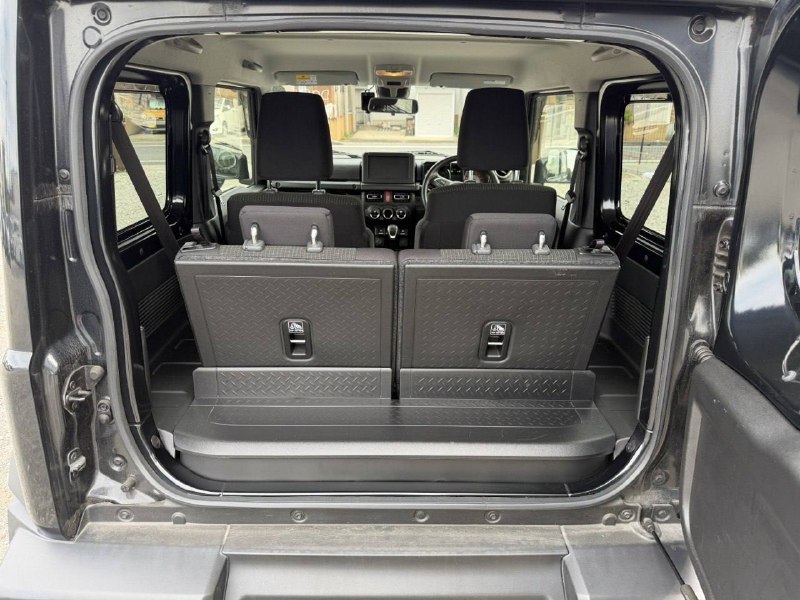 Suzuki Jimny 2021 фото 8