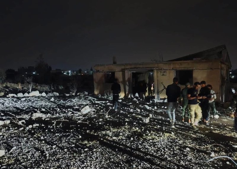 אבל המתקפה הבאה בוצעה על ידי חיל האוויר הירדני, תקיפות אוויריות שבוצעו לכאורה נגד מקומות השייכים לקבוצות טר…
