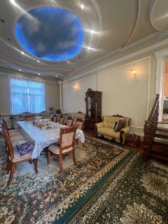Изза кучаси. 6 сотихда 7 хонали катта оила учун зор уй сотаман.