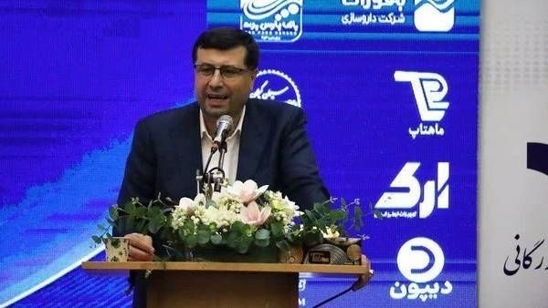 ضد اسلام آمریکایی و تشیع انگلیسی: 🔺 مزیت رقابتی صنعت باید حفظ شودمشاور وزیر صمت در ادامه با اشاره به ضرورت حفظ مزیتهای رقابتی صنایع اظهار کرد: صنایع در ک