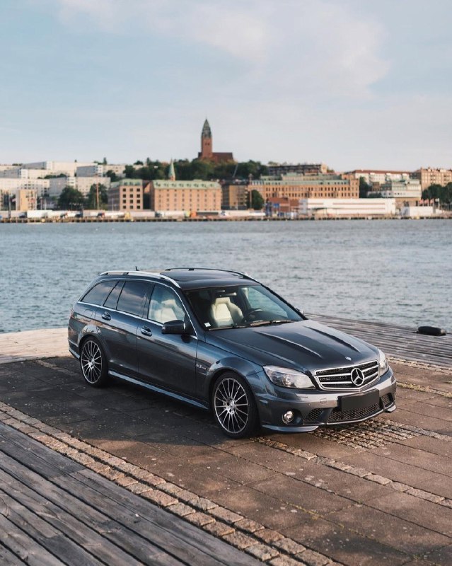 Mercedes-Benz C-Klasse Estate (S204) '2008 3