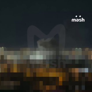 Минимум один человек пострадал в результате атаки украинских БПЛА в Краснодарском крае. Местные слышали минимум пять взрывов на юге и юго-западе Краснодара за час. По данным Mash, мужчина вышел вышел на улицу, чтобы отогнать машину — рядом с ней упали обло