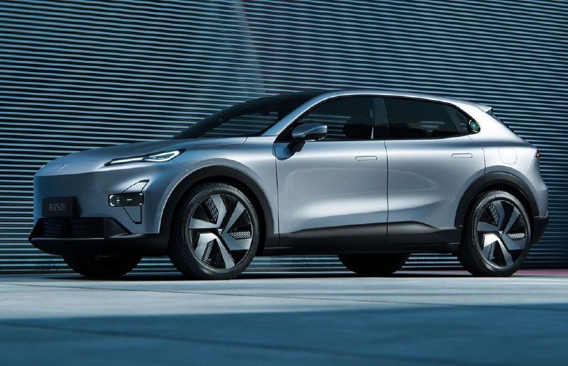 Mazda анонсировала новый электрический кроссовер EZ-60 3